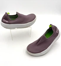 OOFOS Women's 7 Black OOmg EeZee Slip-On Recovery Shoe 4012022-5 Purple