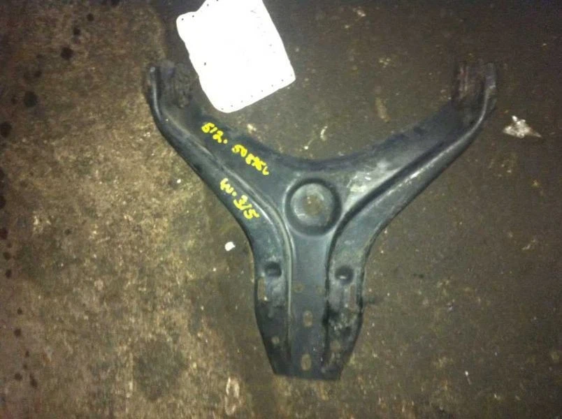 79 80 81 82 83 84 85 AUDI 4000 BRAZO DE CONTROL INFERIOR IZQUIERDO DELANTERO 4 CILINDROS Foto 4 de 4