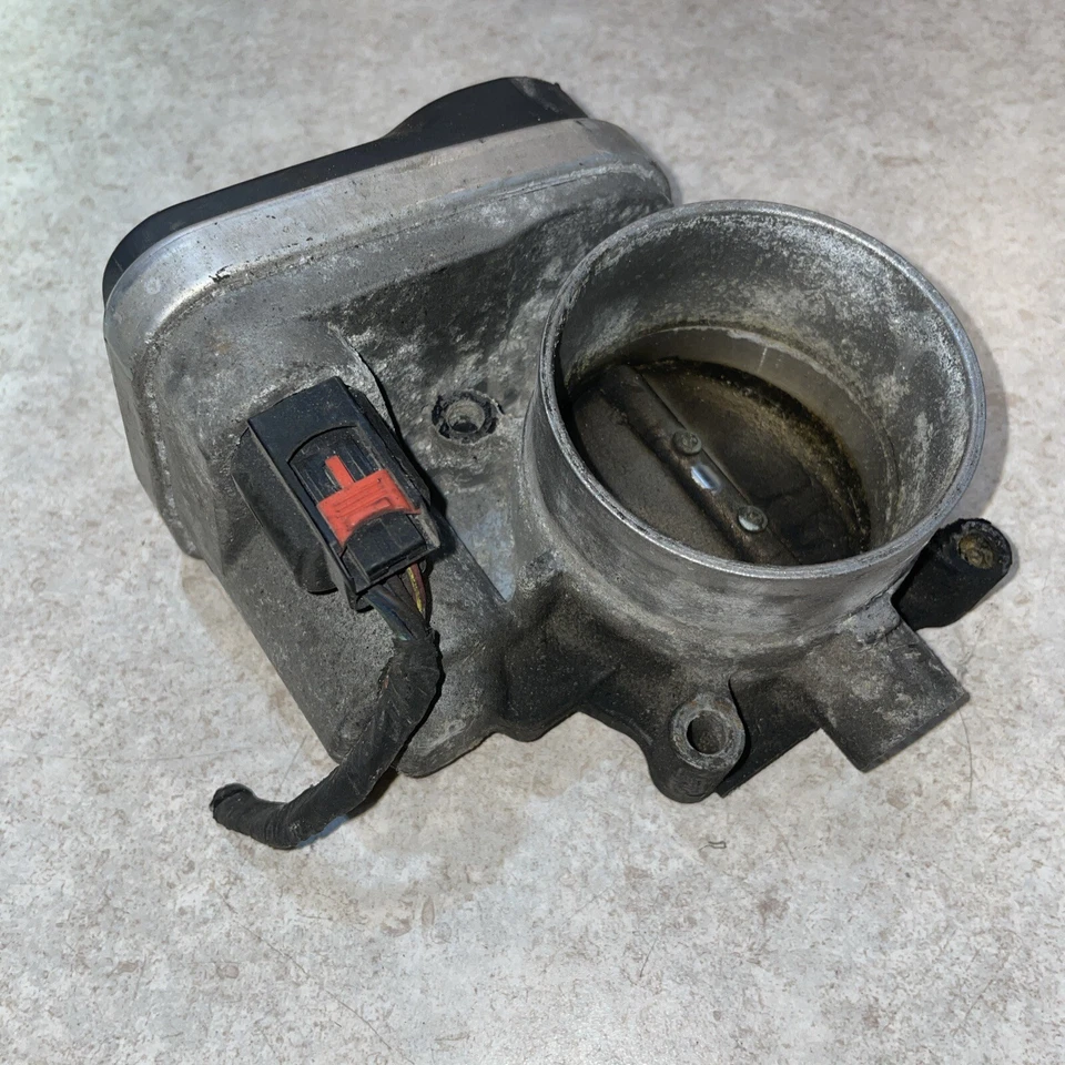 Dodge Nitro 2007 2011 2005 2010 cargador Dodge y carrocería del acelerador Chrysler 300 Foto 3 de 4