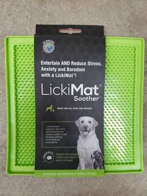 LickiMat Soother Slow Feed Mat for Pets - Green