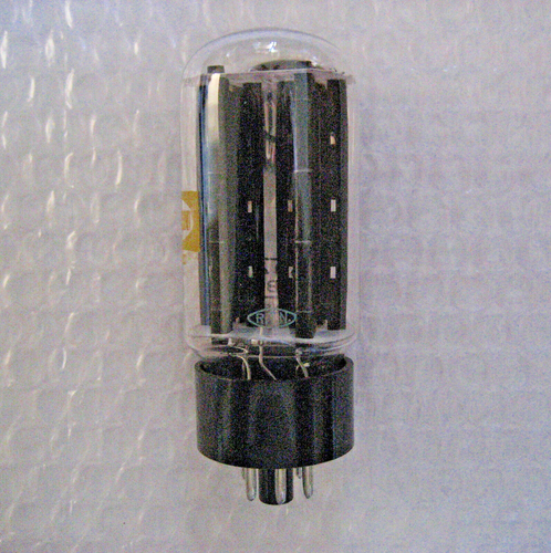1 x Vintage EM85 / 6DU6 tube Mazda Belvu, NOS, NIB, TESTED