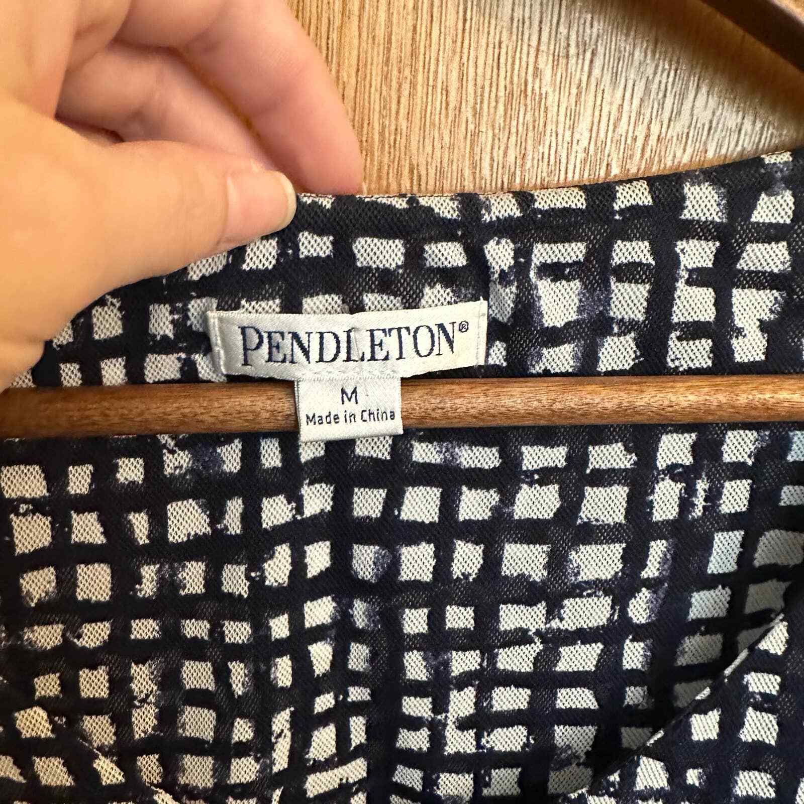 Pendleton Medium black/white checkered ruched blo… - image 6