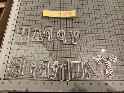 Tonic Studios Quirky Happy Birthday Schriftzug Stanzenset Ref3558 **SALE**