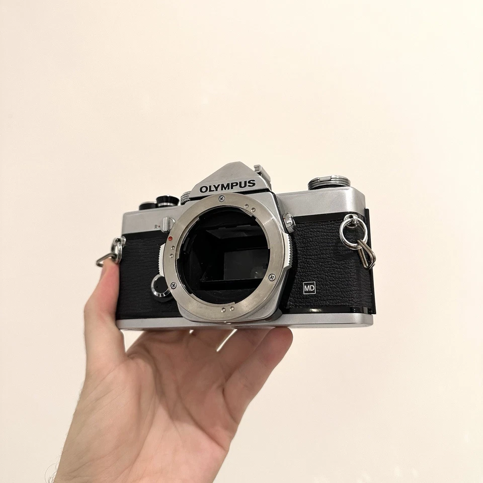 Olympus OM1 35mm SLR Film Camera - Tested & Works! (Needs Some Love & Attention) - Image 4 of 4