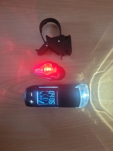 TRELOCK LS 760 Akkuscheinwerfer mit LS 740 Brems-Rücklicht - Schwarz (8005571)