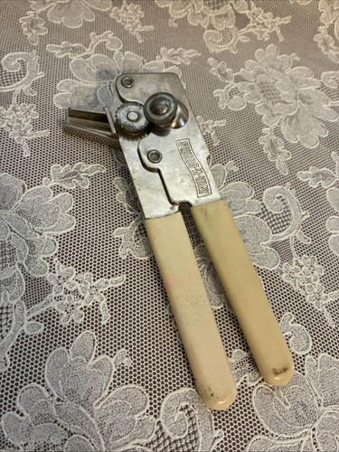 Vintage SWING-A-WAY Swing Away Manual Can Opener