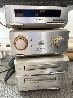 Technics SE SL ST RS HD350 Silver HiFi Separates & x2 Brown Speakers