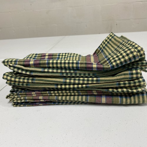 6 Pier 1 Cotton Napkins 19” Country Tartan Plaid Burgundy Green Blue Tan Vintage - Picture 8 of 10