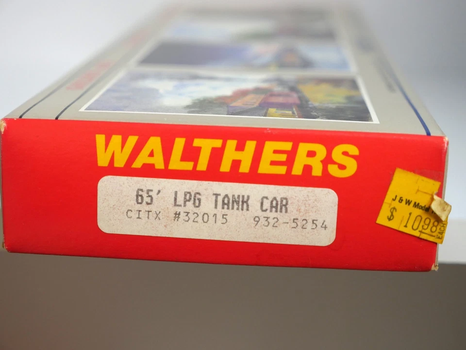 Walthers Ho Scale CITX 65' LPG TANK CAR #32015 932-5254 -  BRAND NEW - Image 4 of 4