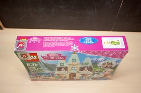 LEGO Disney Arendelle Castle Celebration (41068) New Sealed Box