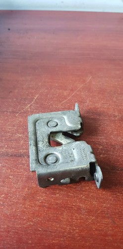 BMW E60 5er E61 E81 E92 E93 E90 E91 E63 X3 E83 Schloss Motorhaube 7115229