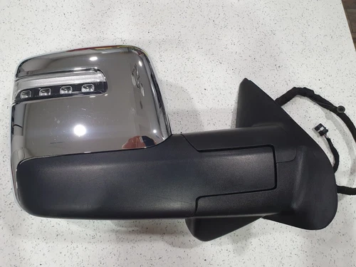 DODGE RAM 2500 3500 MIRROR RH DIMING BLIND SPOT HEATER TURN CAMERA 68509726AD