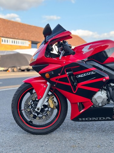 Honda CBR 600 RR - Low Miles - Picture 9 of 23