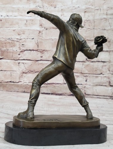 Handmade BRONZE Flower Thrower Statue by Banksy Unknow Artist Gift Figure - Picture 4 of 10