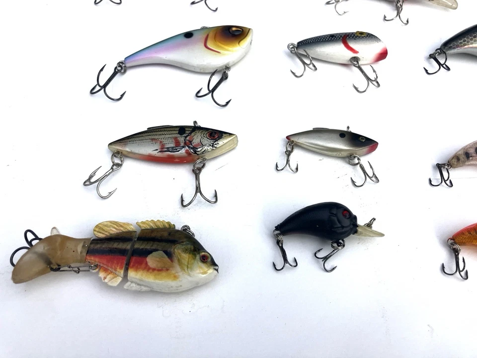 20+ Señuelos Crankbait de marca - aguas profundas y poco profundas - algunos nuevos Foto 3 de 4