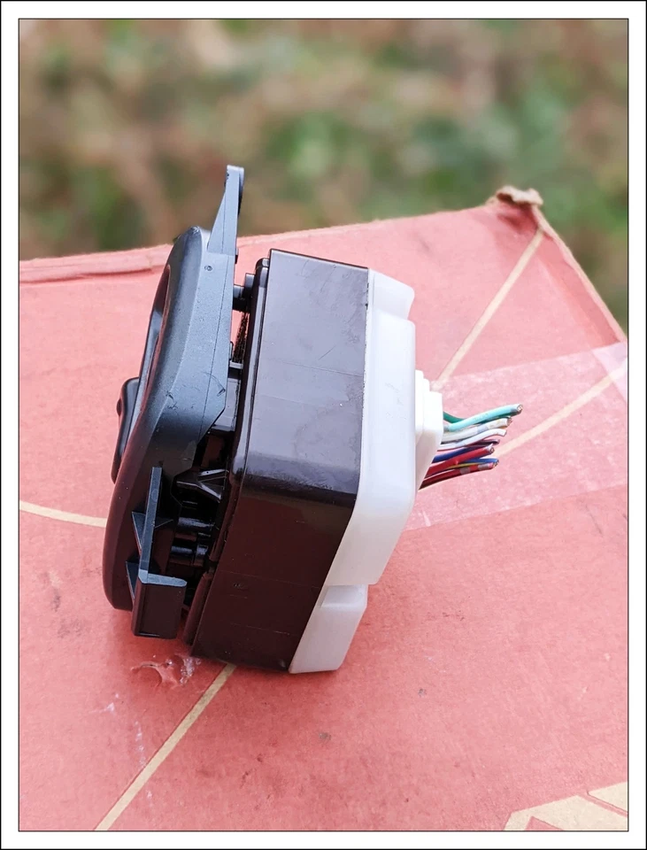 ✅ 2000-2005 Toyota Celica главный переключатель управления центральной консоли 84802-20400 OEM - Изображение 4 из 4