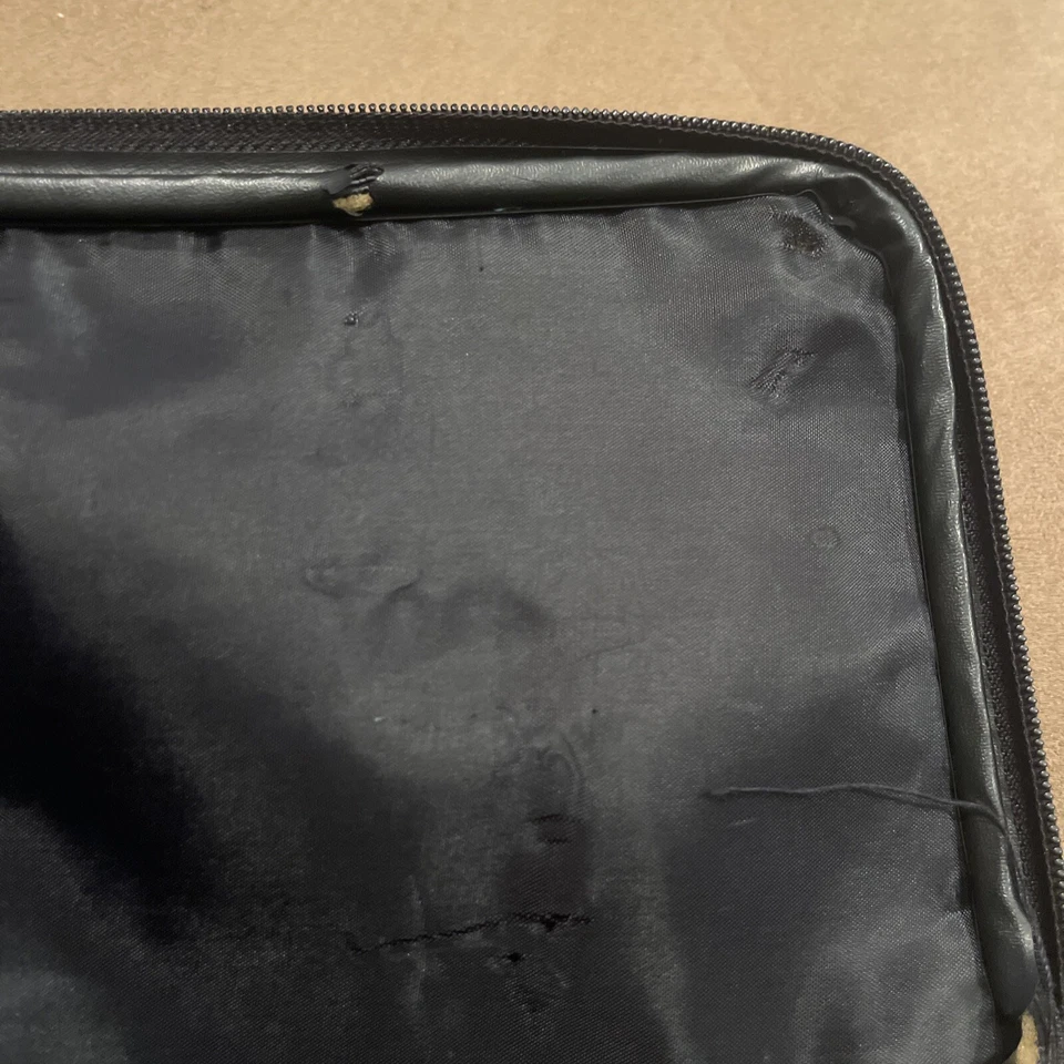 Винтажная оригинальная черная сумка для переноски Nintendo Game Boy Gameboy с ремнем - Изображение 4 из 4