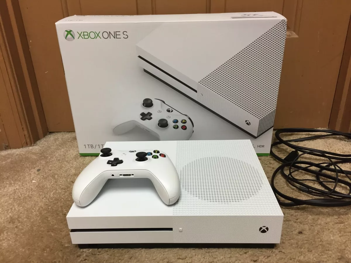 Microsoft Xbox One S 1TB Console w/ Controller Original Box LOW USAGE!  EXCELLENT