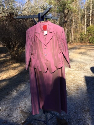 JS Collections Size 8 Two Piece Suit Dark Pink Changes Color in the Light