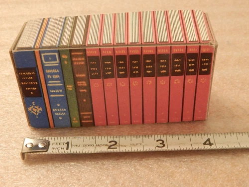 BARBIE ~ VINTAGE 1962 DREAM HOUSE ~ CARDBOARD BOOKS ENCYCLOPEDIAS ACCESSORY