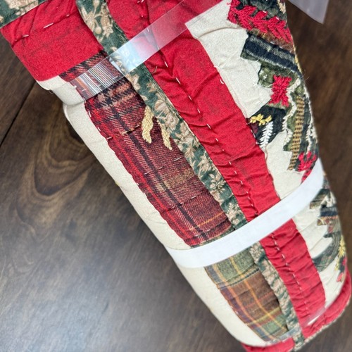 POTTERY BARN HOLIDAY PATCHWORK EMBROIDERED QUILTED COTTON TABLE RUNNER 18 X 108" - Picture 13 of 21