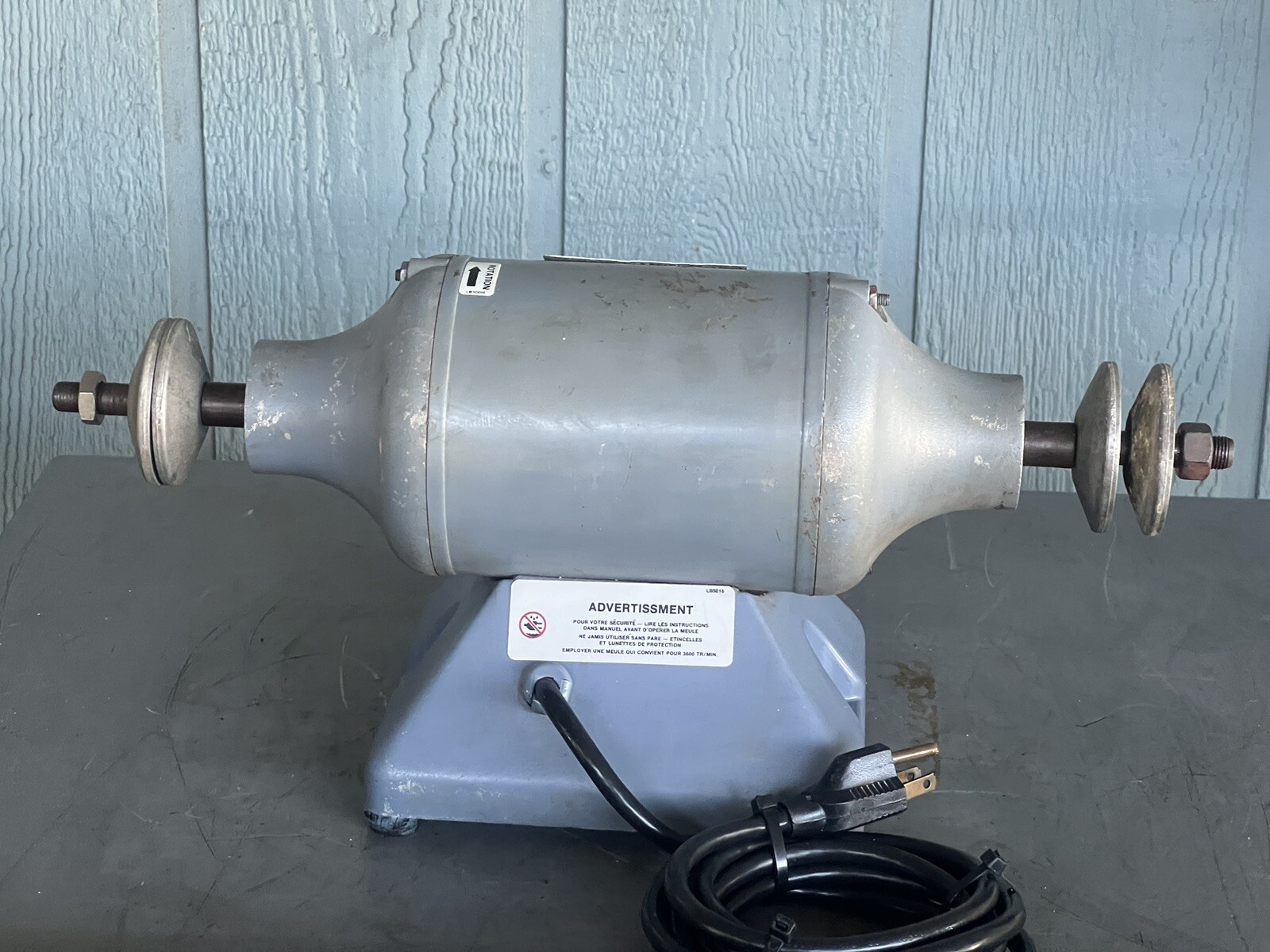 Baldor Jewelry, Dental Polishing lathe, BenchTop Buffer, Single Speed