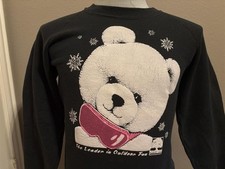 Vintage 80  s Skiing Teddy Bear Shade Tree Outdoor Fun Crewneck Sweatshirt S