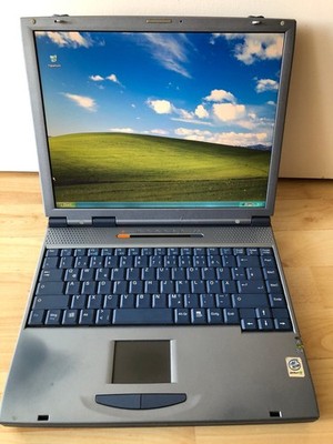 Vintage Notebook Gericom Webgine, PIII 1,1 GHz, 512 MB RAM, 12 GB