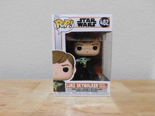 New Funko Pop Star Wars #482 Luke Skywalker with Grogu bobble-head figure