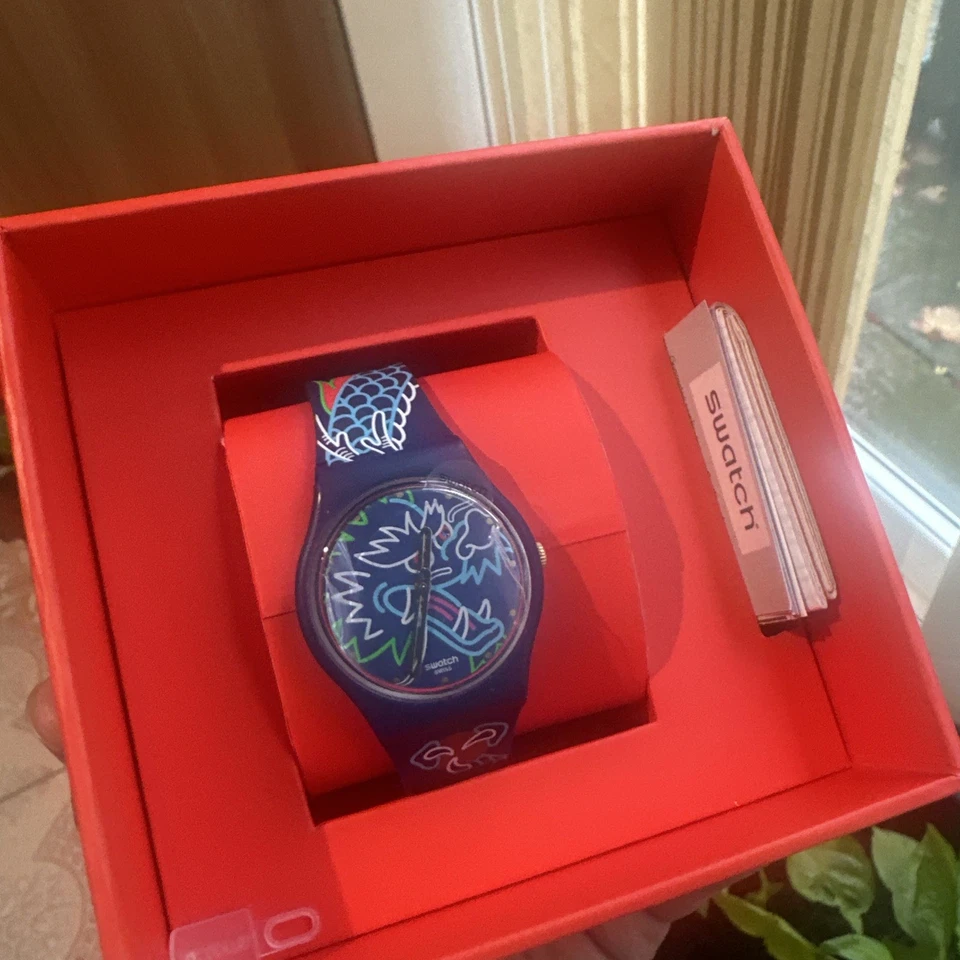 Reloj Swatch DRAGON IN WAVE Azul Año del Dragón Reloj Lunar Raro Moma Cacahuete Foto 3 de 4