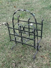 VINTAGE SCROLLED BLACK WROUGHT IRON MAGAZINE RACK 19x11x10 Gothic