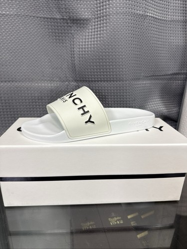 Givenchy Paris Logo Men’s Men White Flat Rubber Pool Slides Sandals 43 US 10 New