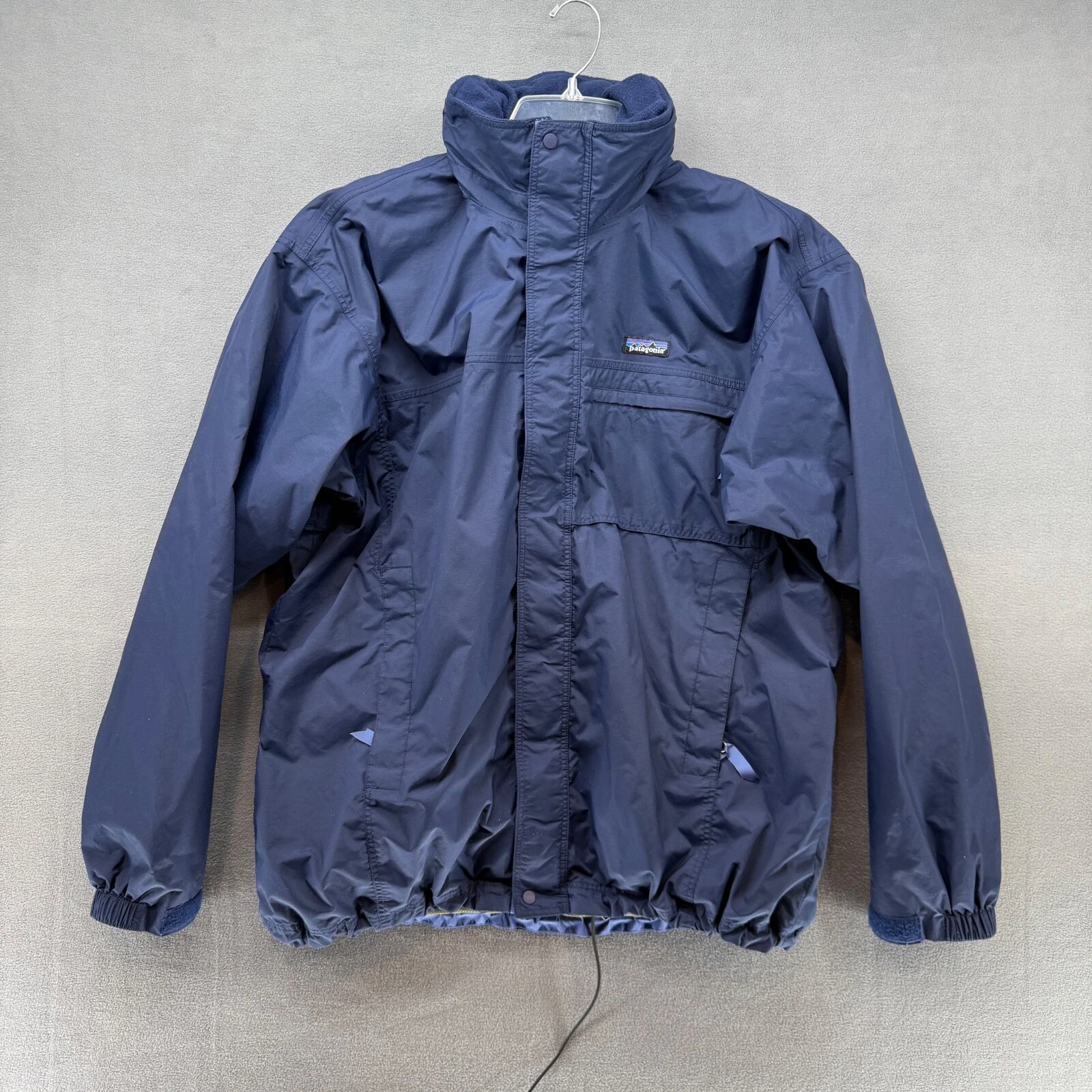 patagonia full zip nylon hideaway lined jacket
