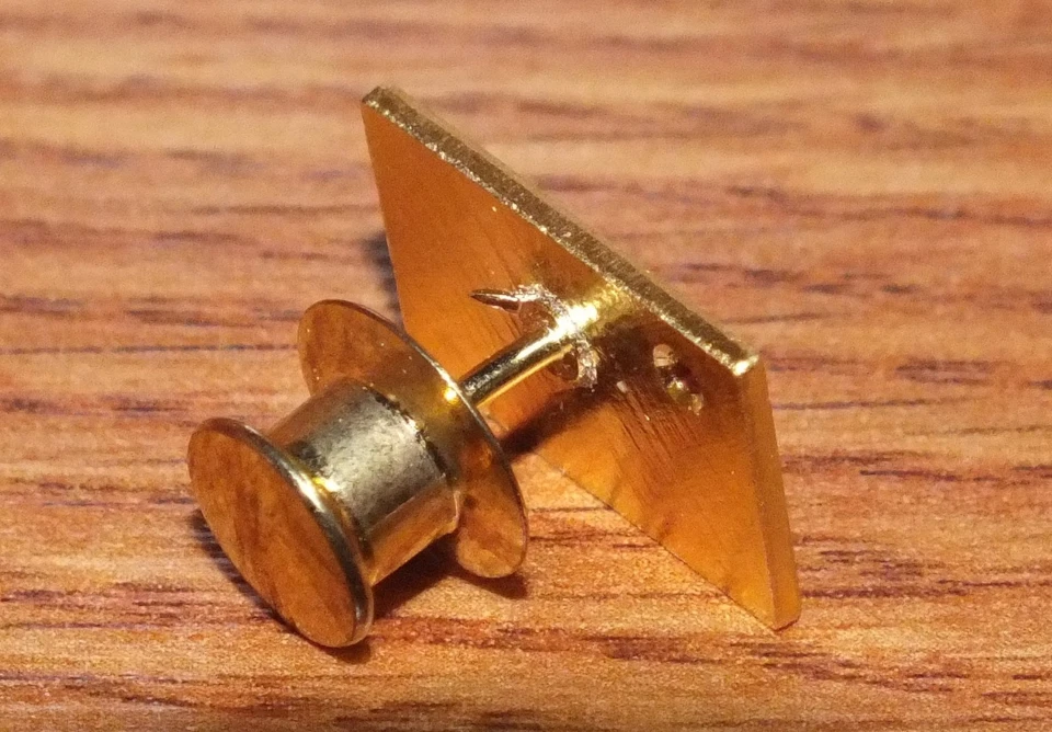 Unbranded Gold Tone "BEST" Small Collectible Pin with Red Ruby Stone *READ* - Image 2 of 4