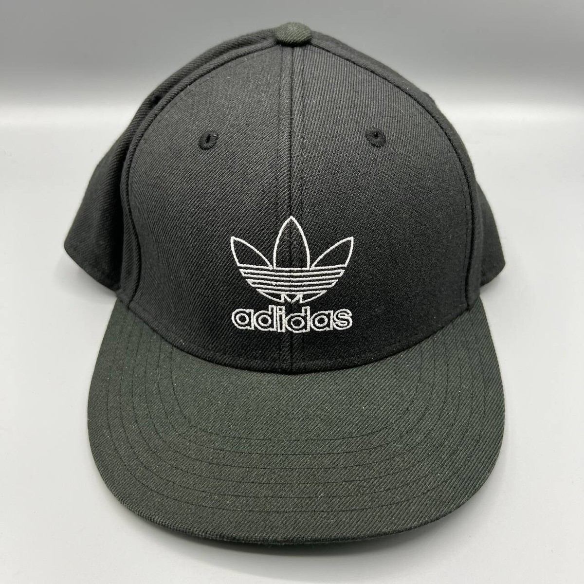 adidas originals snap