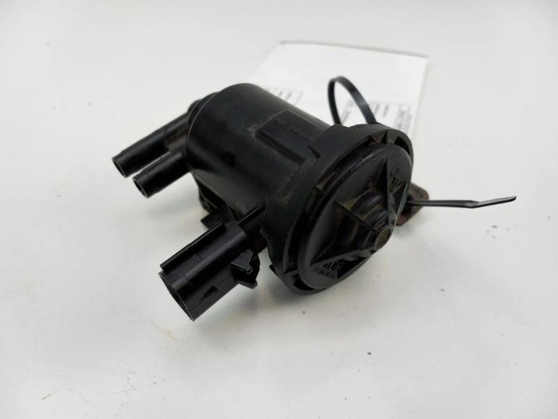 Chrysler Town Country 2007 bote de vapor solenoide de purga Foto 3 de 4
