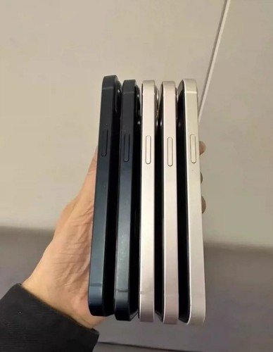 DOBRY Apple iPhone 13 - 128GB / 256 GB - wszystkie kolory Odblokowany (dowolny operator) - Zdjęcie 5 z 5