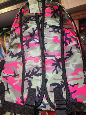 NWT Badgley Mischka Nylon Pink Camo Backpack With Removable  display picture 3