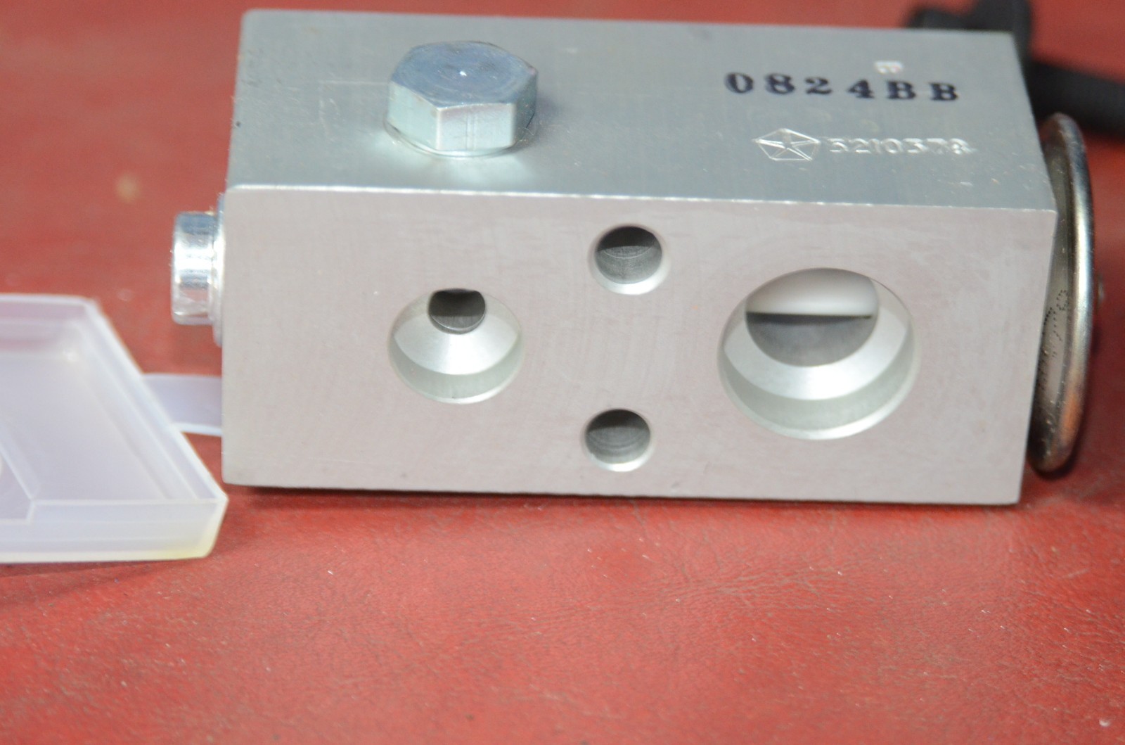 NOS 1984-1993 Dodge Ram Van Wagon A/C Expansion Valve  Mopar 4176999 Chrysler