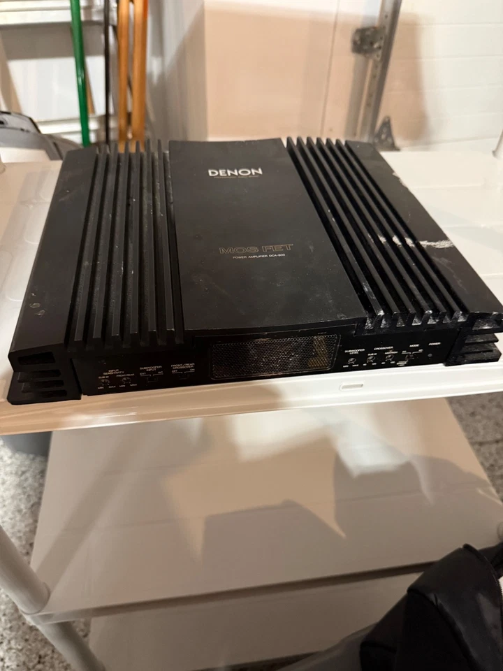 Amplificador de potencia Denon DCA-800 Foto 3 de 4