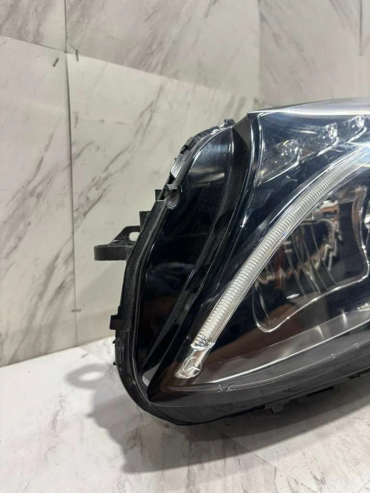 FARO MERCEDES BENZ C300 C350 2015-2018 OEM LADO IZQUIERDO LED ALTO 2059062904 Foto 2 de 4