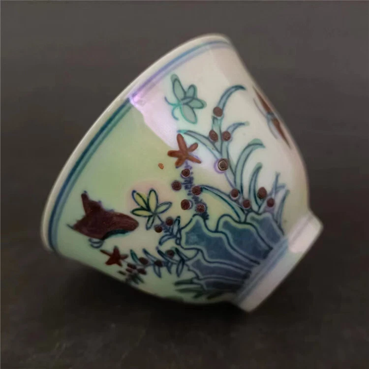 Taza de té China Ming Chenghua azul y blanco Doucai porcelana flores mariposa 2,80" Foto 4 de 4