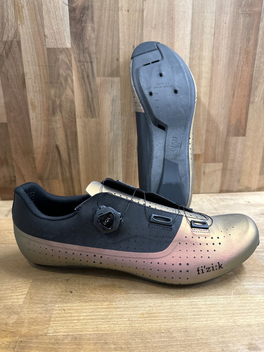 fizik TEMPO R4 41.5 COPPER/BLACK【ほぼ新品】 Fizik Tempo Overcurve R4 Iridescent Beetle/Black Road