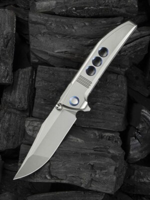 We Knife Co Ltd Ezinta Folding Knife 4'' Bohler M390 Steel Blade Titanium Handle