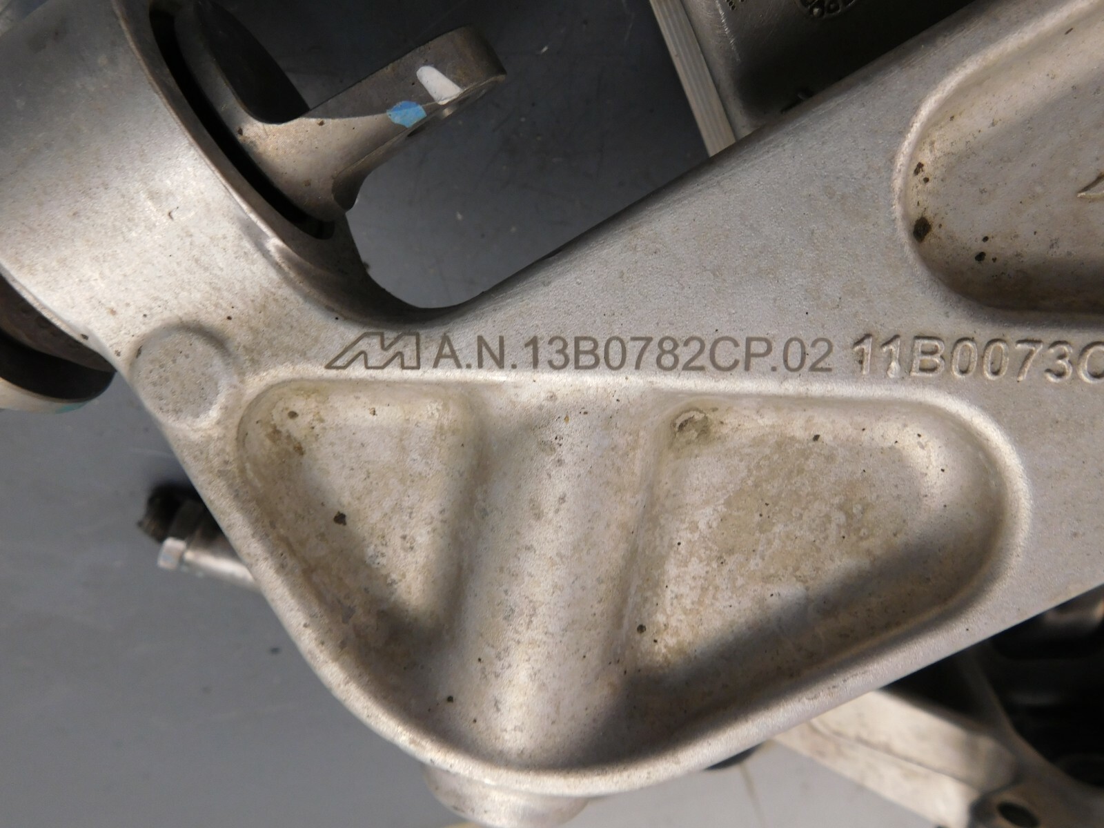 2016 17 18 19 20 McLaren 570GT Right Rear Hub Knuckle Control Arms #1503 X5