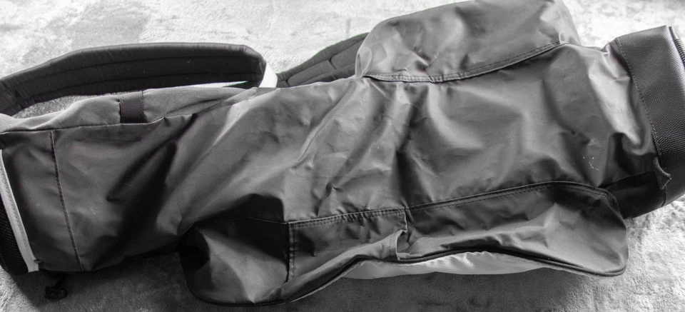 Bolsa de golf Ping Moonlite bolsa de transporte ligera blanca negra asa de transporte con doble correa Foto 3 de 4