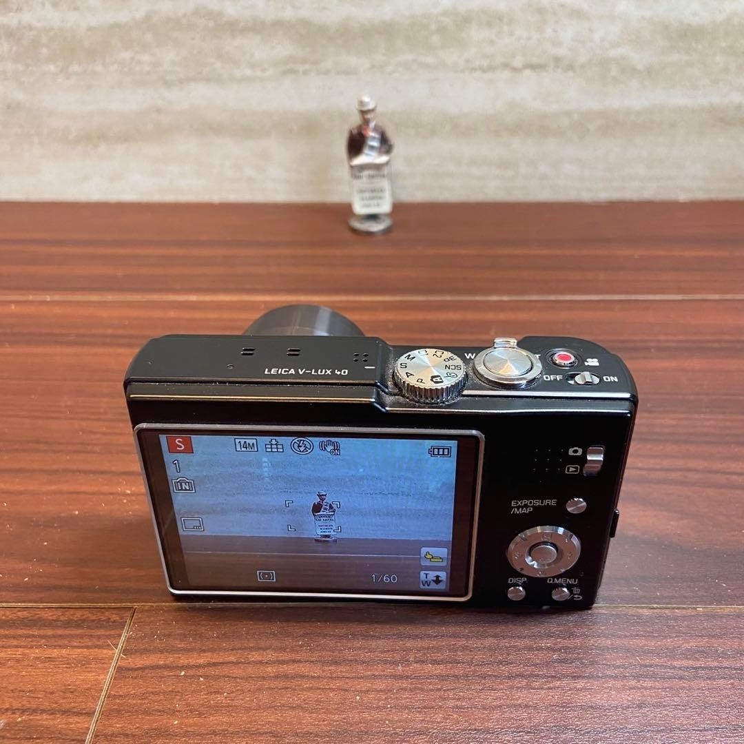 LEICA V-LUX 30 コンパクトデジタルカメラ Amazon.com : Leica V-LUX 30 14.1 MP Digital Camera with 16x Leica