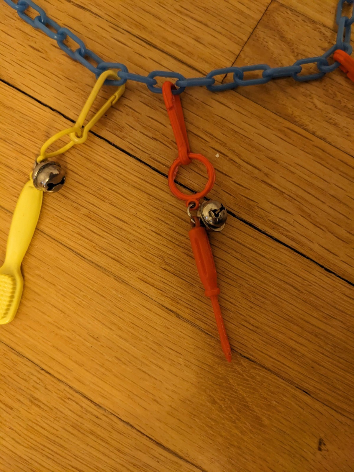 VINTAGE 1980’S BELL CLIP CHARM NECKLACES 80’S, 10 charms blue chain white clasp 