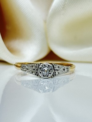 Antiker Ring 18 kt Gold x Platin Diamant Stern besetzt