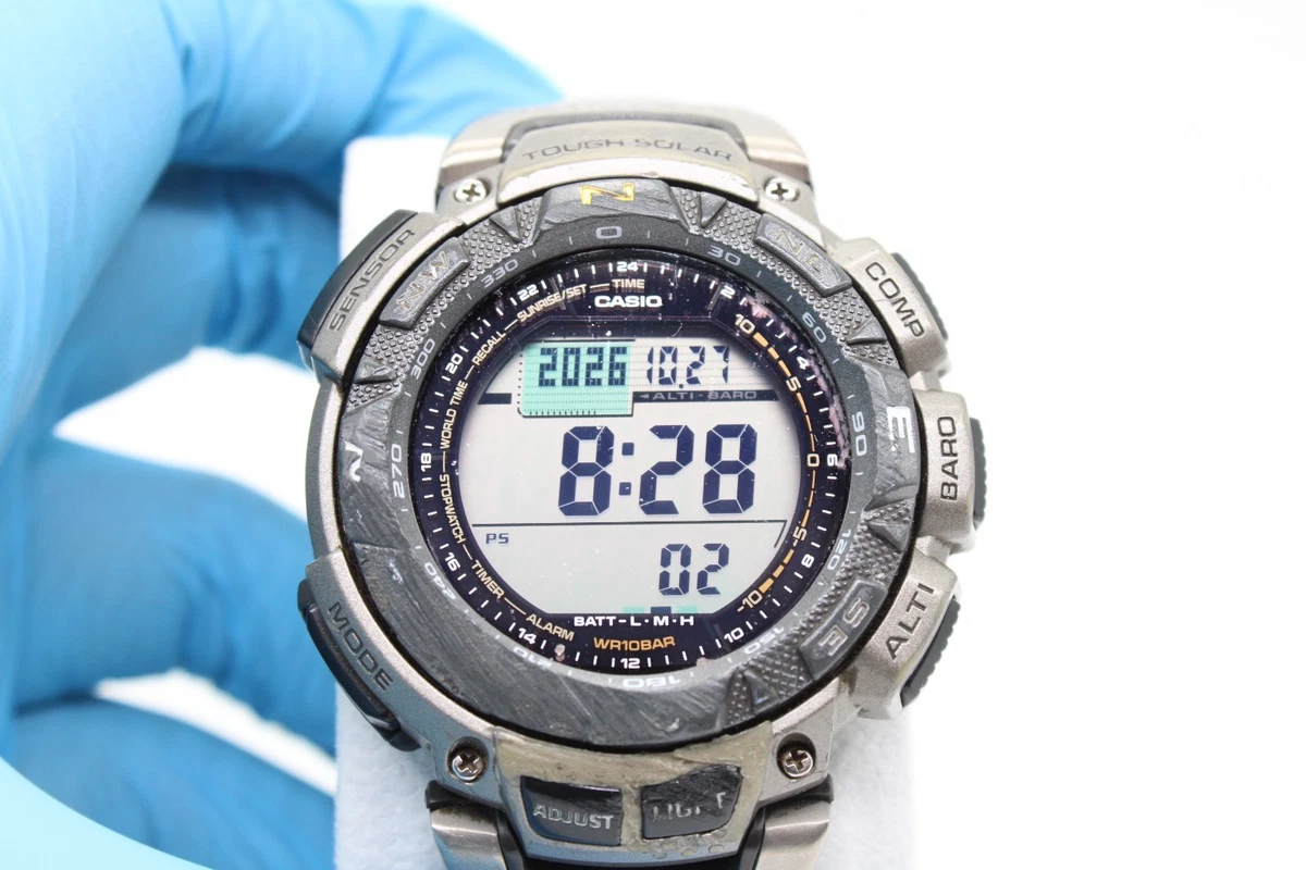 Casio Pathfinder PAG-240T Titanio Triple Sensor Resistente Solar Funciona Funciona Cargado